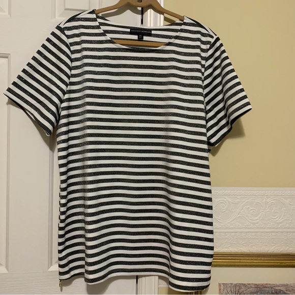 Brooke Shields Timeless Short Sleeve Metallic Striped Blouse Woman’s Size XL - Picture 11 of 11